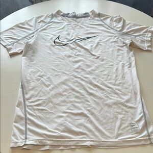 Nike White Short Sleeve Tee Classic Athletic Style